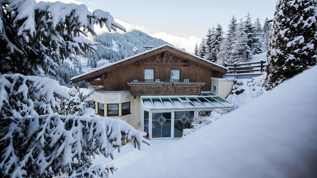 Апартаменты Haus Alpenchalet Нойштифт-им-Штубайталь Экстерьер фото