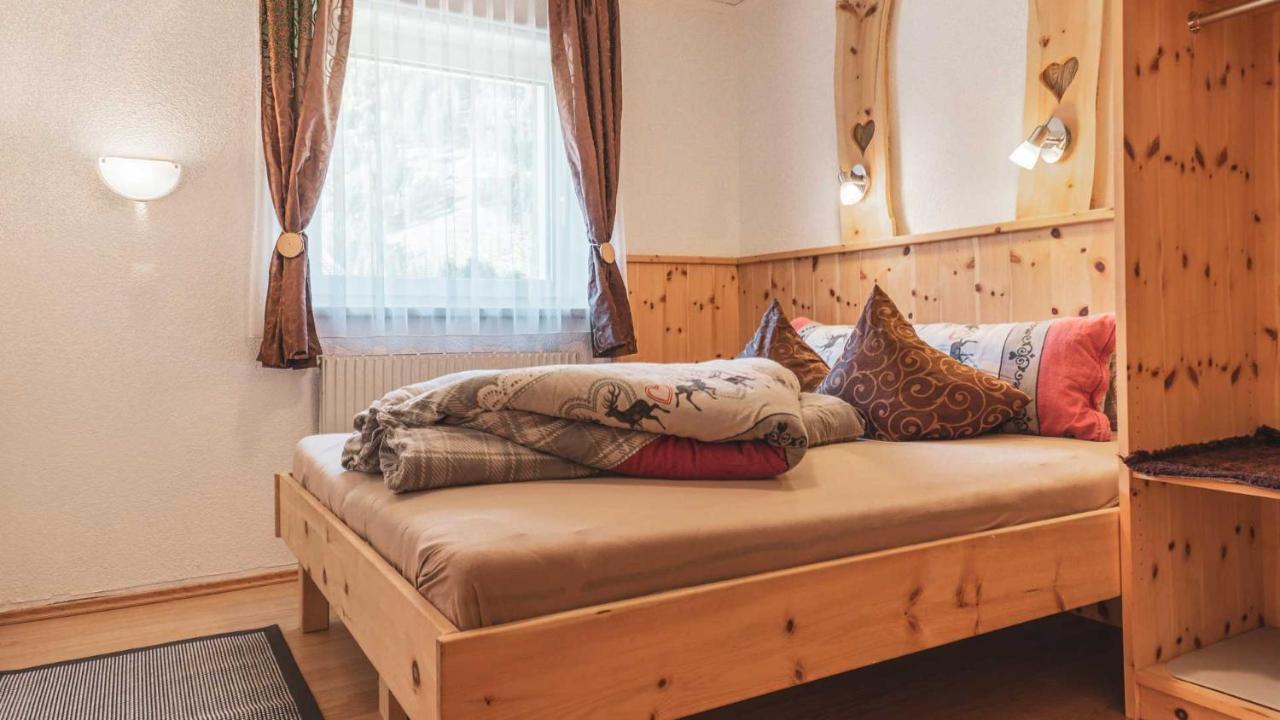 Апартаменты Haus Alpenchalet Нойштифт-им-Штубайталь Экстерьер фото